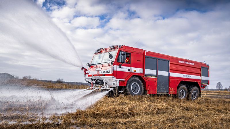 Tatra dodá českým hasičům až 100 stříkaček za více než miliardu korun